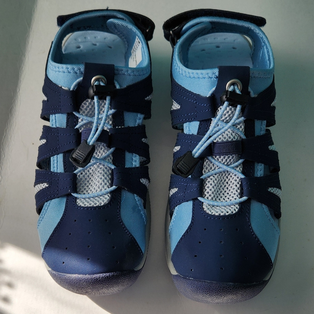Khombu Cacey shoes/sandals
